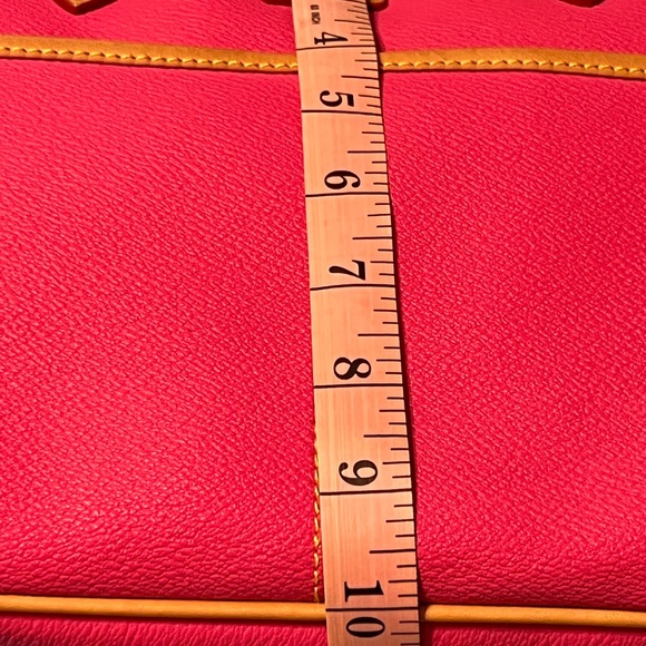 👜 Dooney & Bourke Small Daniela Satchel - Dark Pink- EUC- Crossbody - Picture 6 of 11